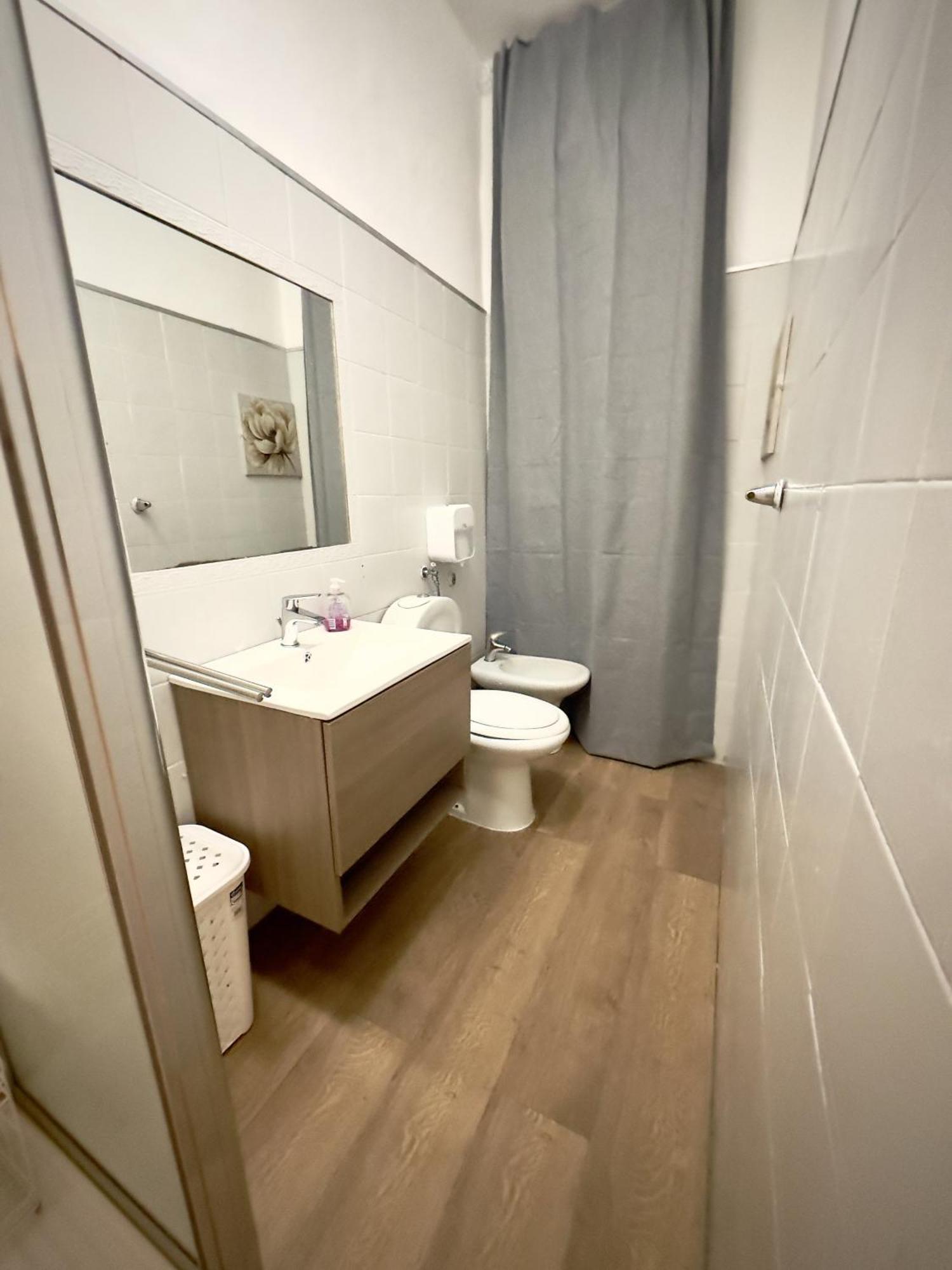 Dama House Airport&Hospital Apartment คาตาเนีย ภายนอก รูปภาพ